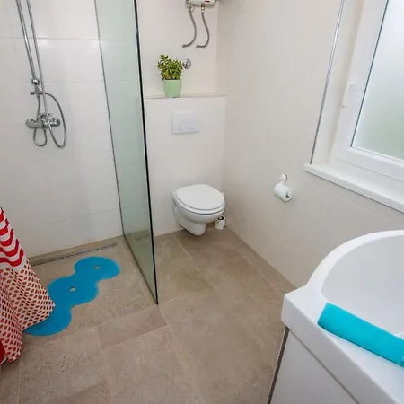 Apartman Elody 2 Funtana
